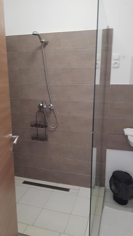 Vegvar Delux Apartman Gyula Exterior photo